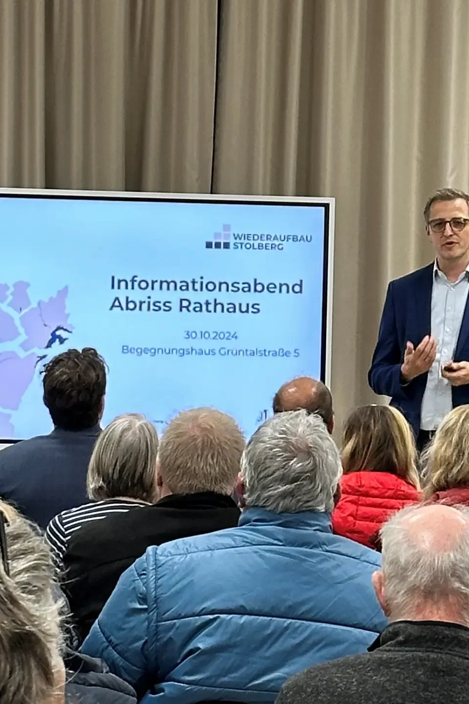 Wilfried Staerk eröffnet den Informationsabend