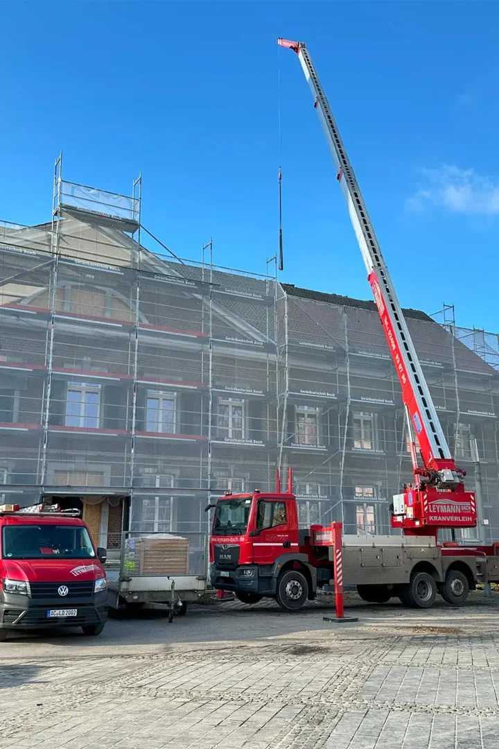 Arbeiten an einem Dach in Stolberg