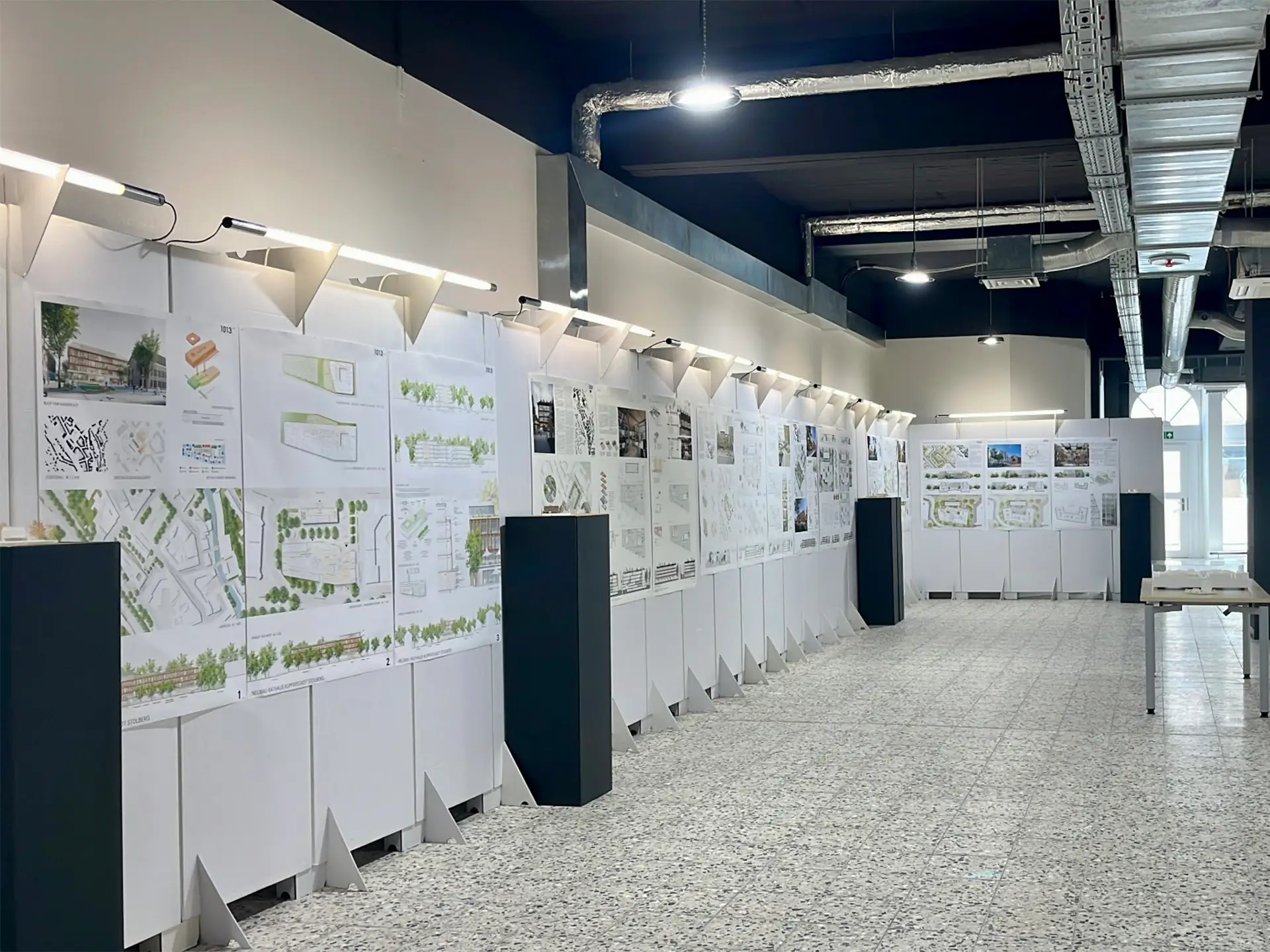 Ausstellungsstücke und Erklärungen